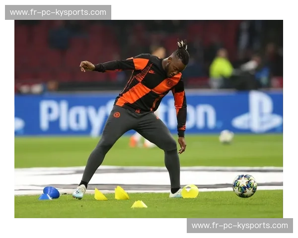 蓝白风暴碰撞黑鹰之翼：亨克与贝西克塔斯的欧陆荣耀之战